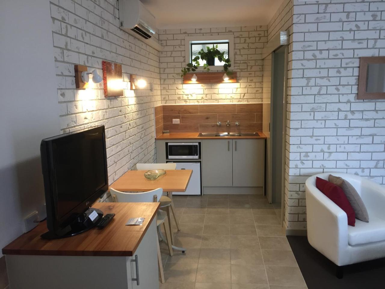 Culcairn Motor Inn Eksteriør billede
