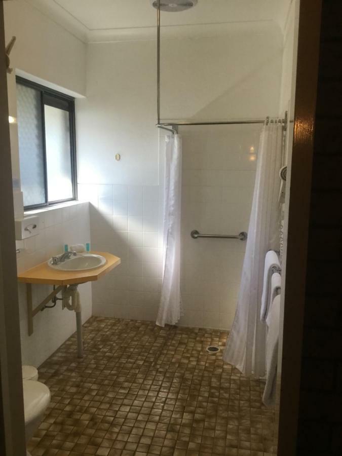 Culcairn Motor Inn Eksteriør billede